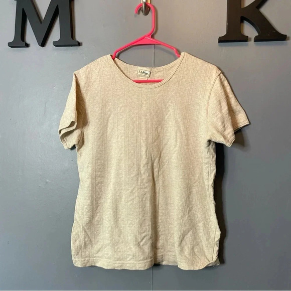 L.L. Bean cream textured short sleeve T-shirt, size medium, 100% cotton - Picture 1 of 6